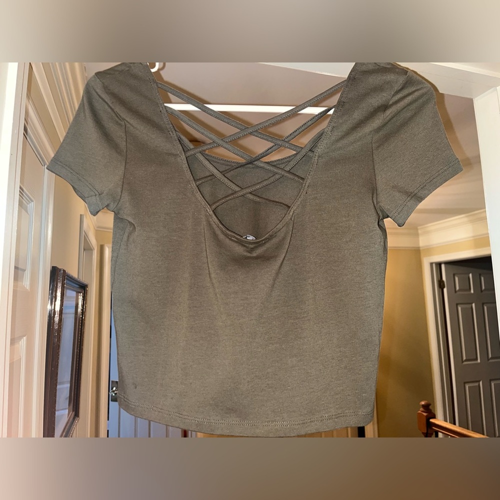 *BRAND NEW/ NEVER WORN* Charlotte Russe Olive Green Crop Top w| Criss Cross Back - Picture 4 of 6